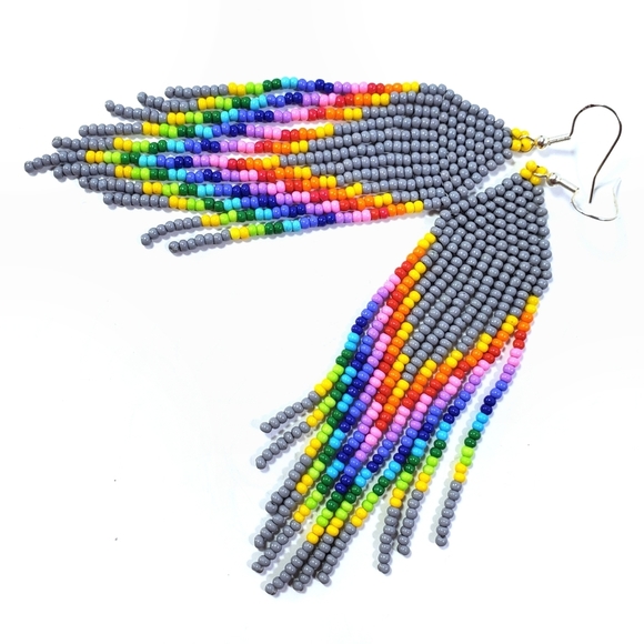 🌈 Grey Rainbow Long Fringe Seed Bead Earrings - Picture 3 of 5